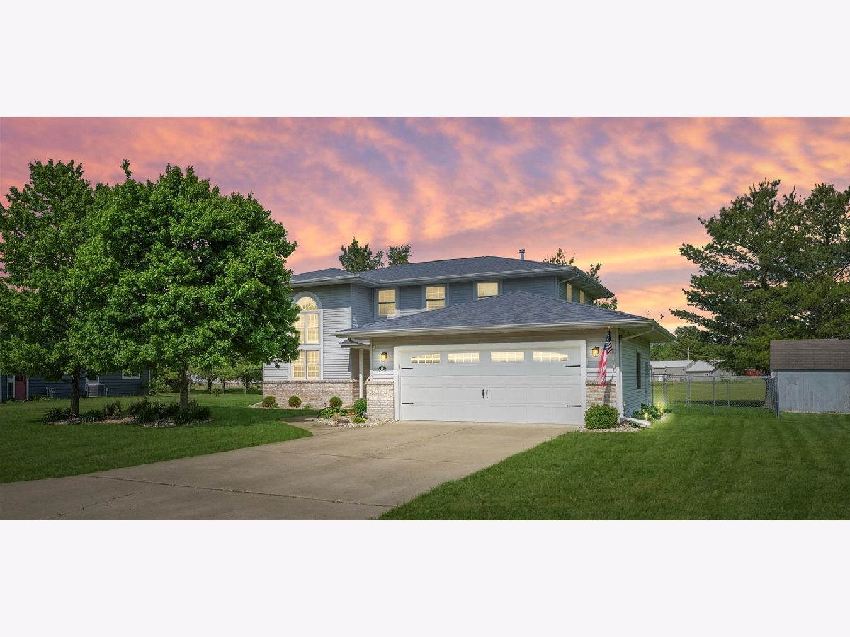  Sold Camargo Illinois, 19 Nightingale