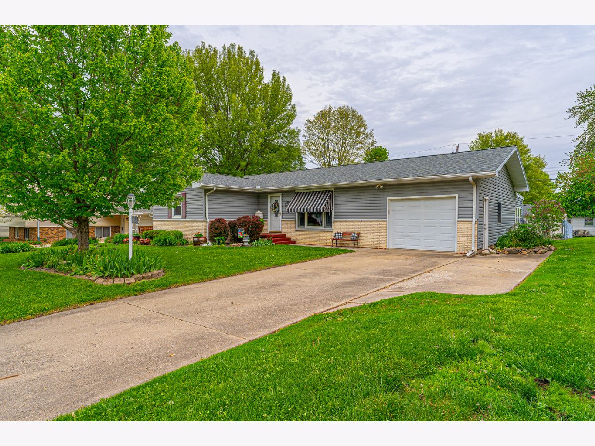  Sold Lincoln Illinois, 18 Rigg