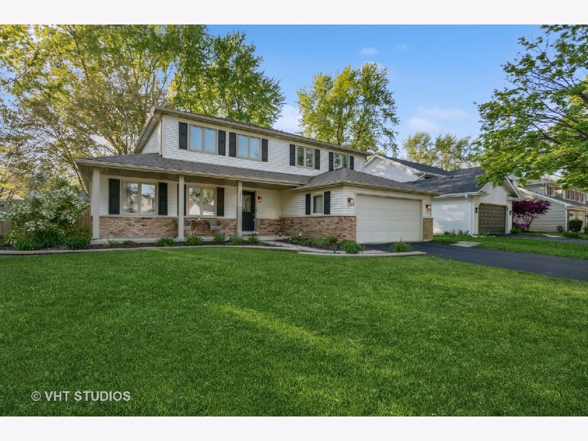 Homes & Condos & Townhomes Sold Creekside Naperville Illinois, 921 Creekside