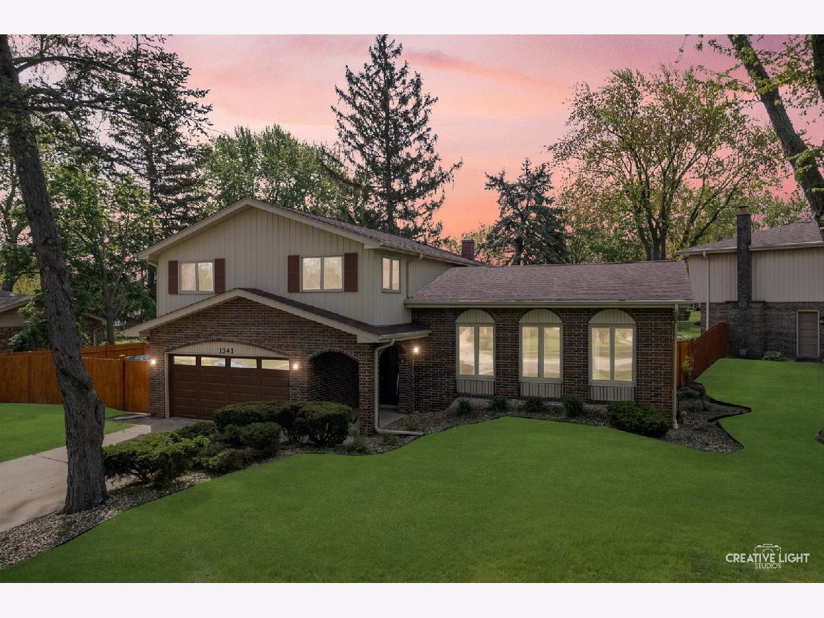 Homes Sold Regency Grove Downers Grove Illinois, 1341 67th
