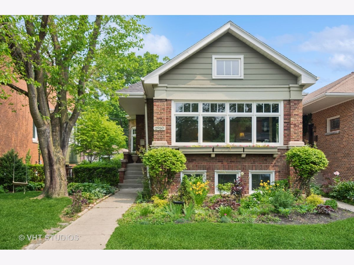 Homes & Condominiums Sold Ravenswood Manor Chicago Illinois, 2950 Wilson