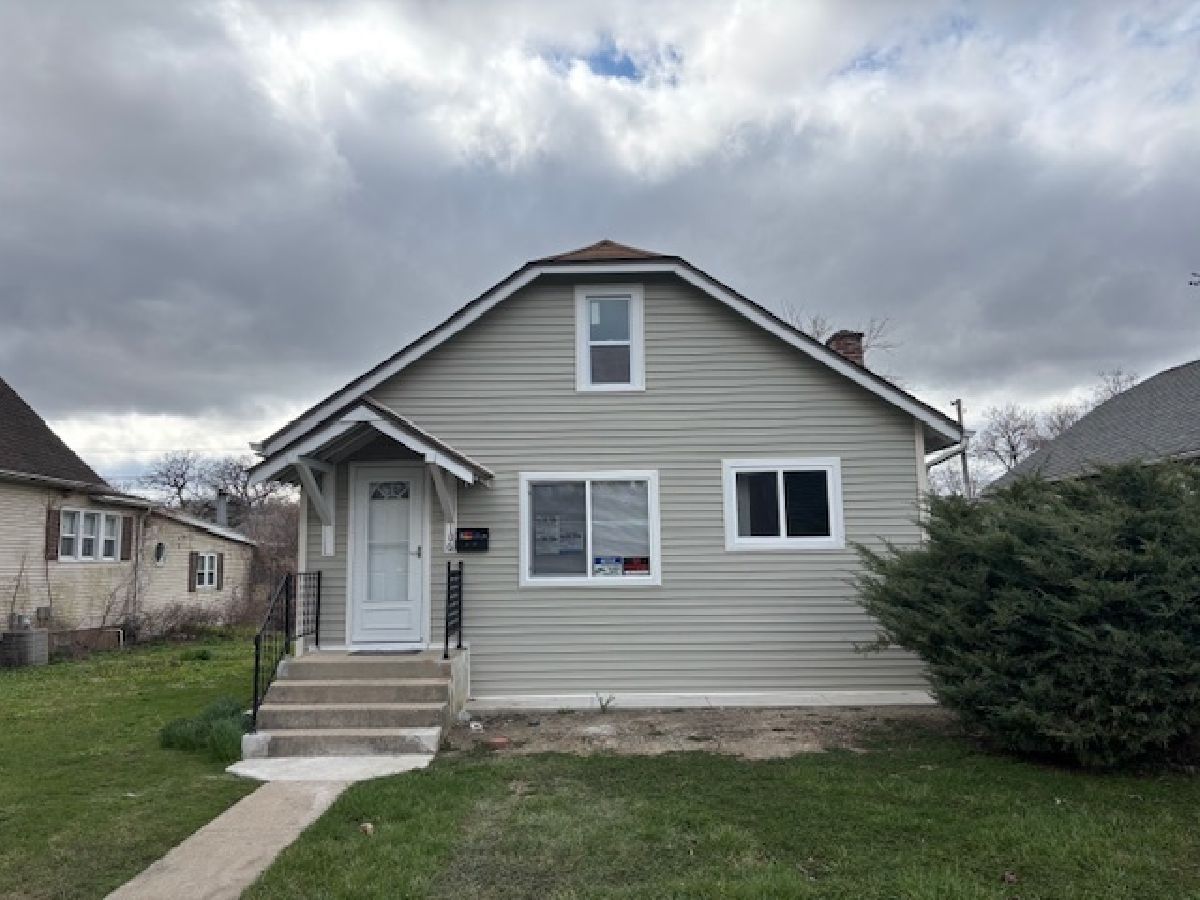  Rented Glenwood Illinois, 106 Wabash