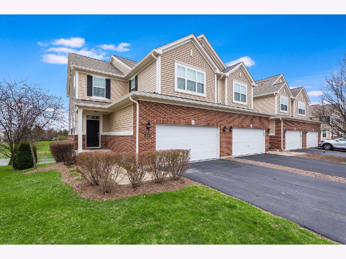 Townhomes Sold Savannah Crossing Aurora Illinois, 2899 Church