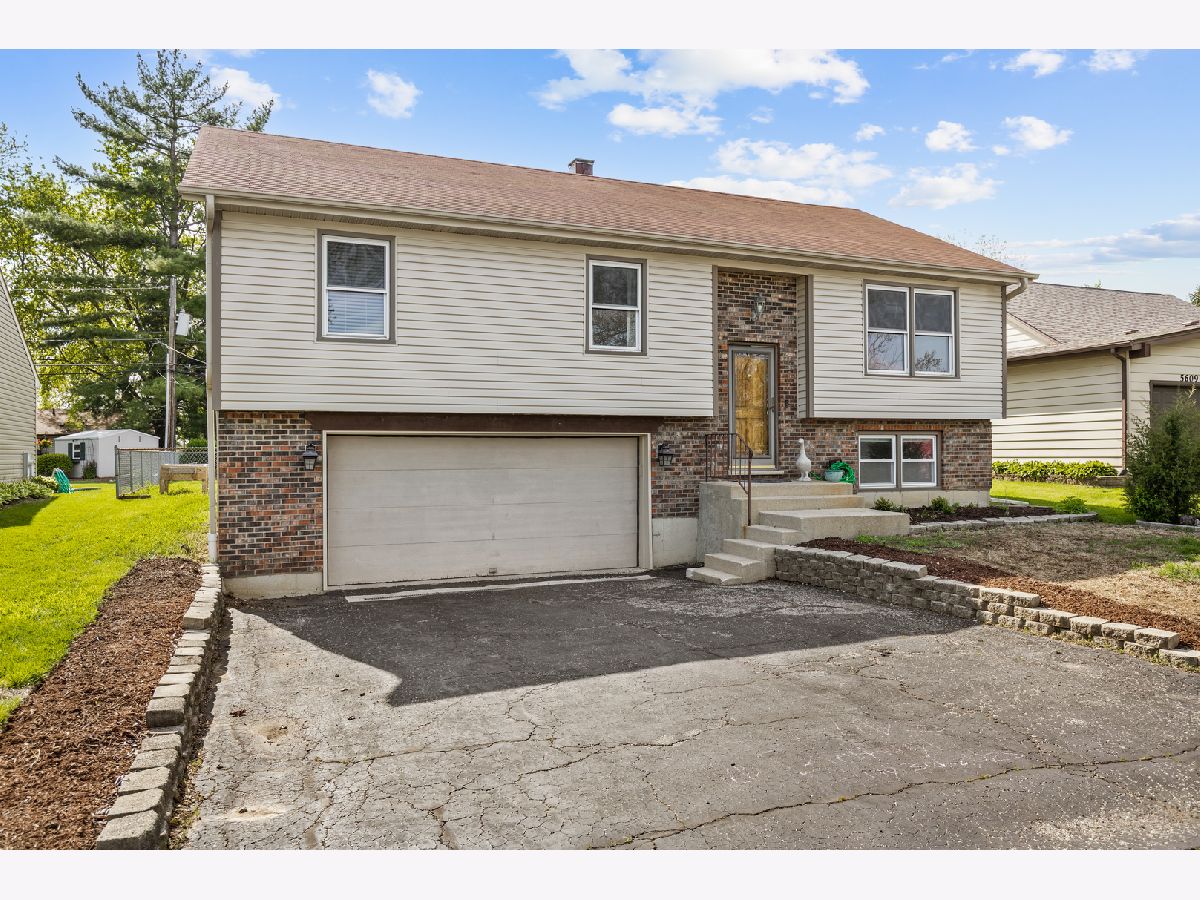  Sold Oakwood Hills Illinois, 5611 Oak Park