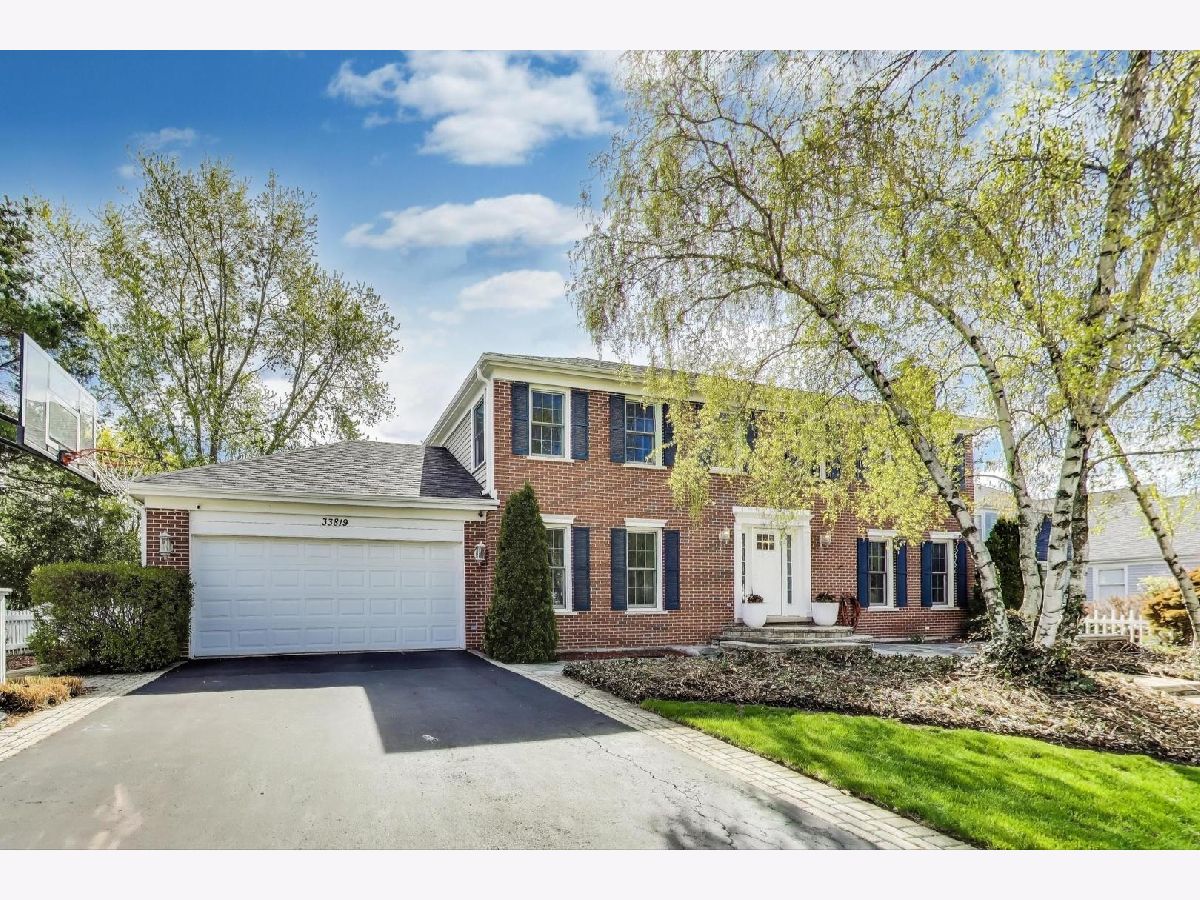 Homes Sold Pinewood Creek Grayslake Illinois, 33819 Shawnee