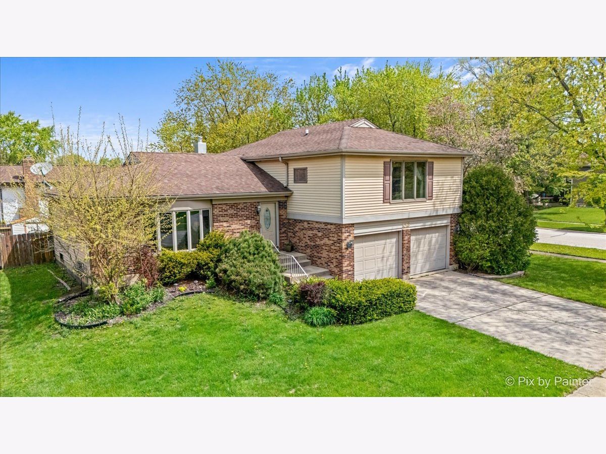 Homes Sold Quail Hollow Bartlett Illinois, 1016 Congress