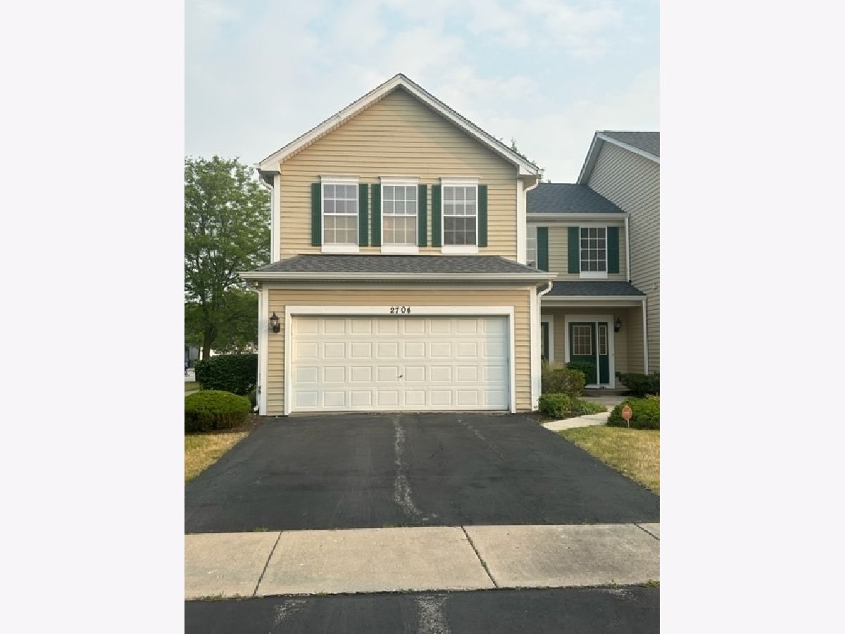 Townhomes & Condos Rented Kingspointe Naperville Illinois, 2704 Mchenry