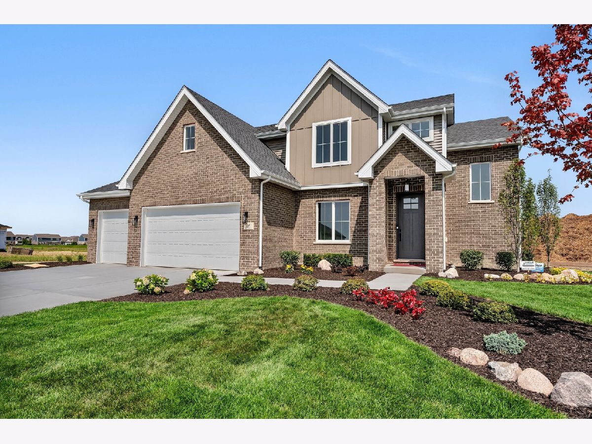 Homes Sold Wildflower Estates New Lenox Illinois, 1051 Kinley