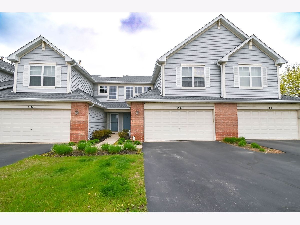 Townhomes Sold Fields Of Cambridge Waukegan Illinois, 1467 Candlestick