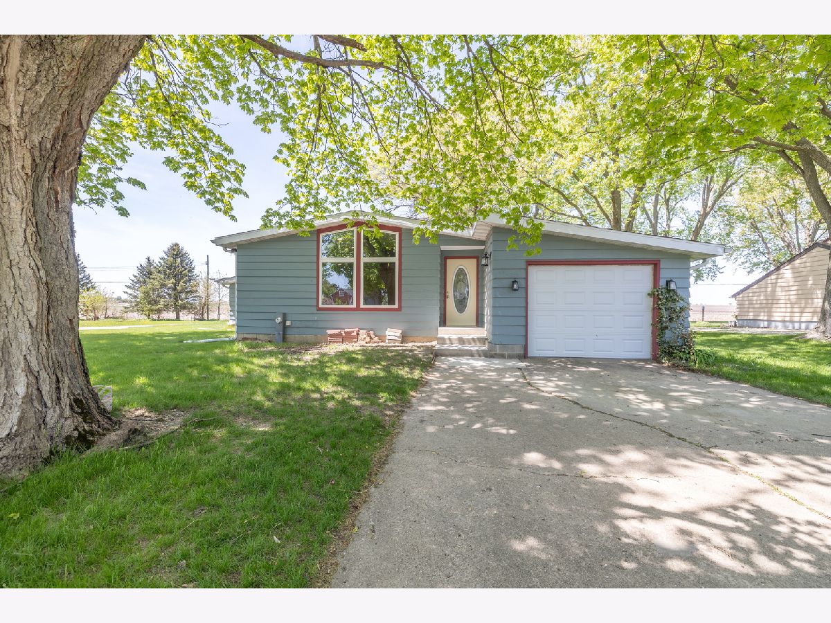  Sold Waterman Illinois, 305 Pine