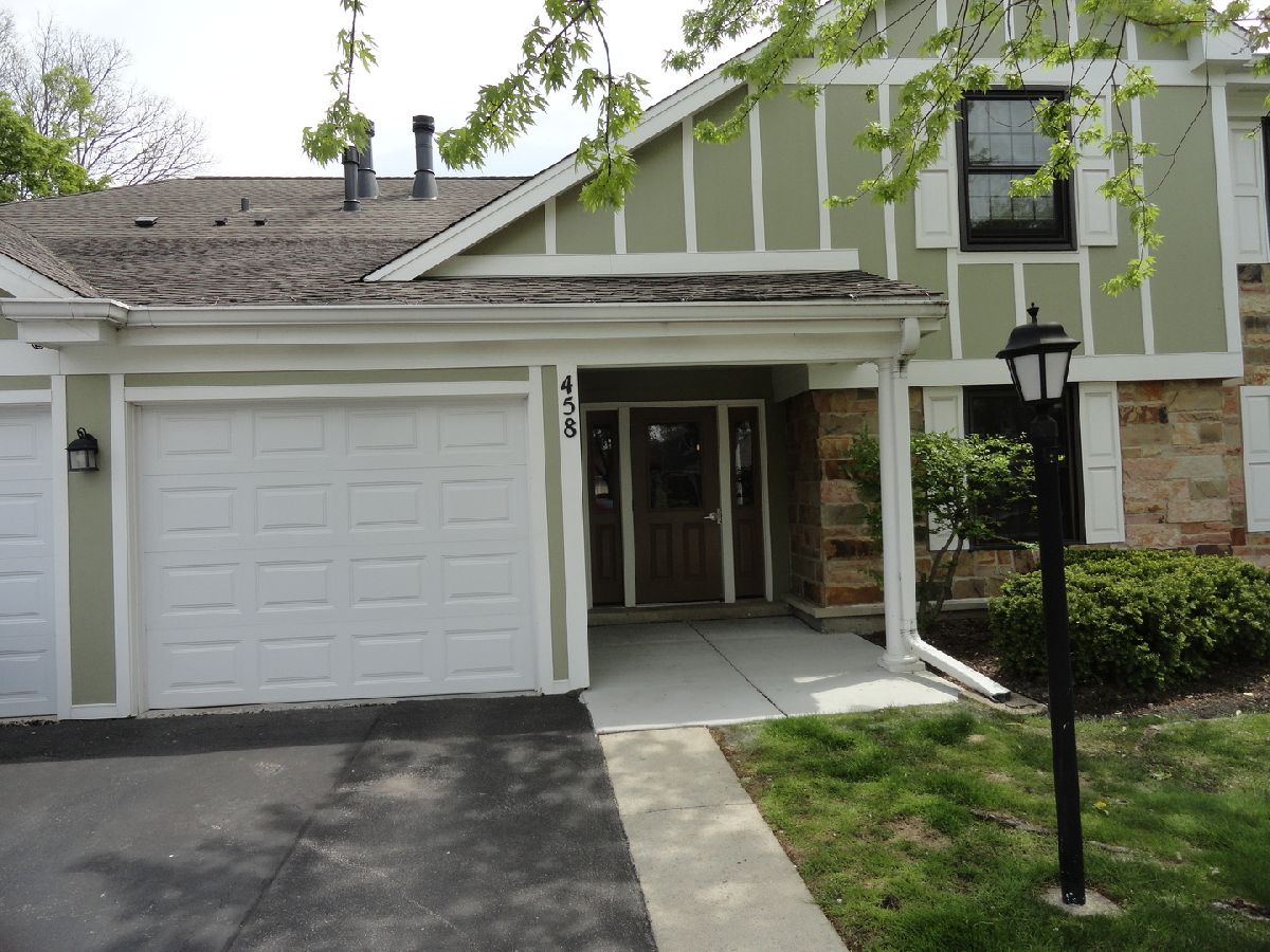 Condos & Townhomes Rented Lexington Commons Wheeling Illinois, 458 Thornhill