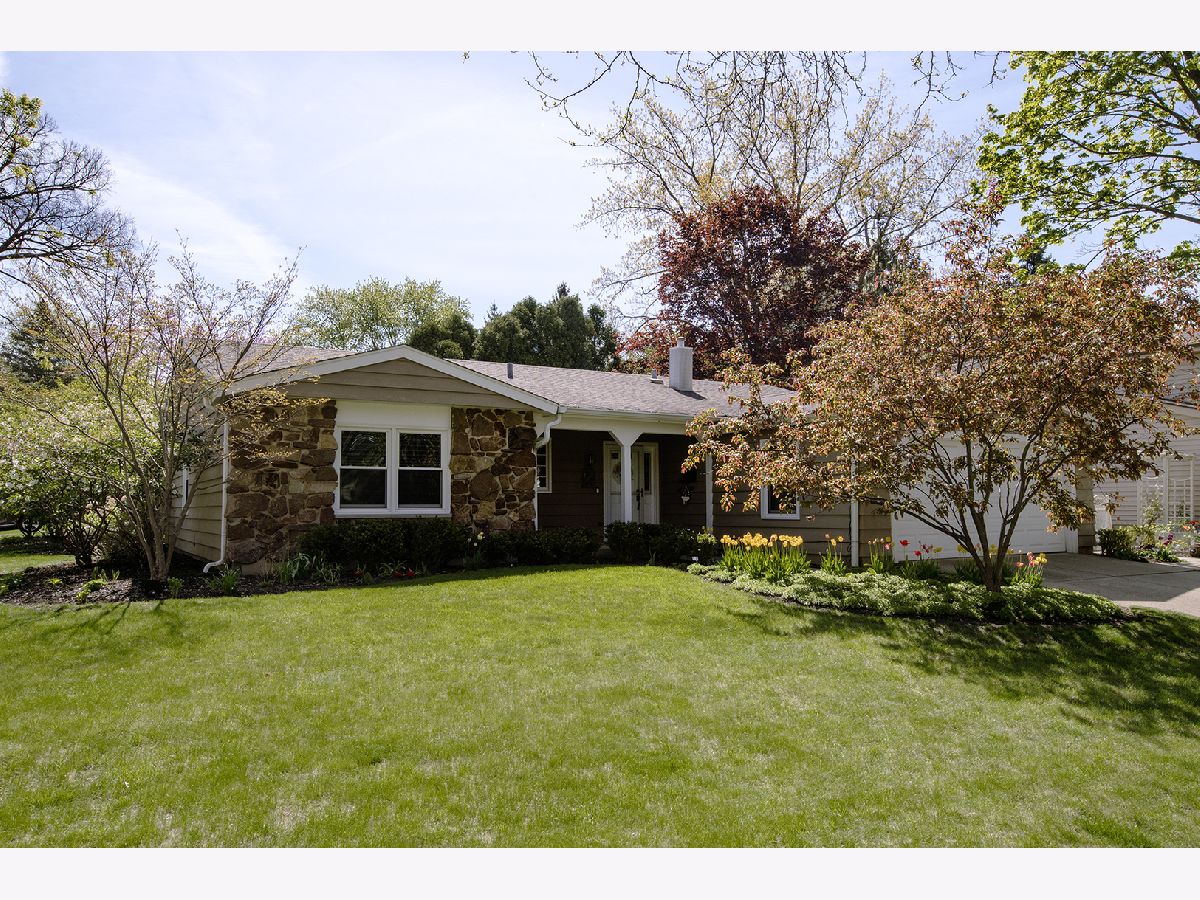 Homes Sold Greentree Libertyville Illinois, 1100 Juniper