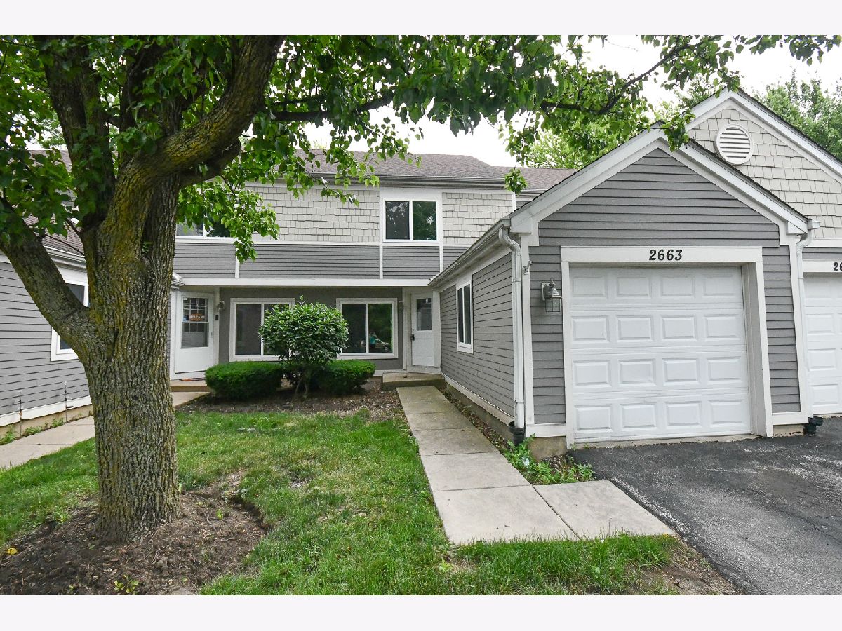 Townhomes Sold Cinnamon Glen Aurora Illinois, 2663 Prairieview