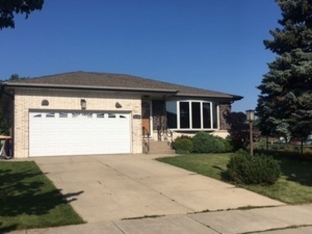  Rented Niles Illinois, 8548 Overhill
