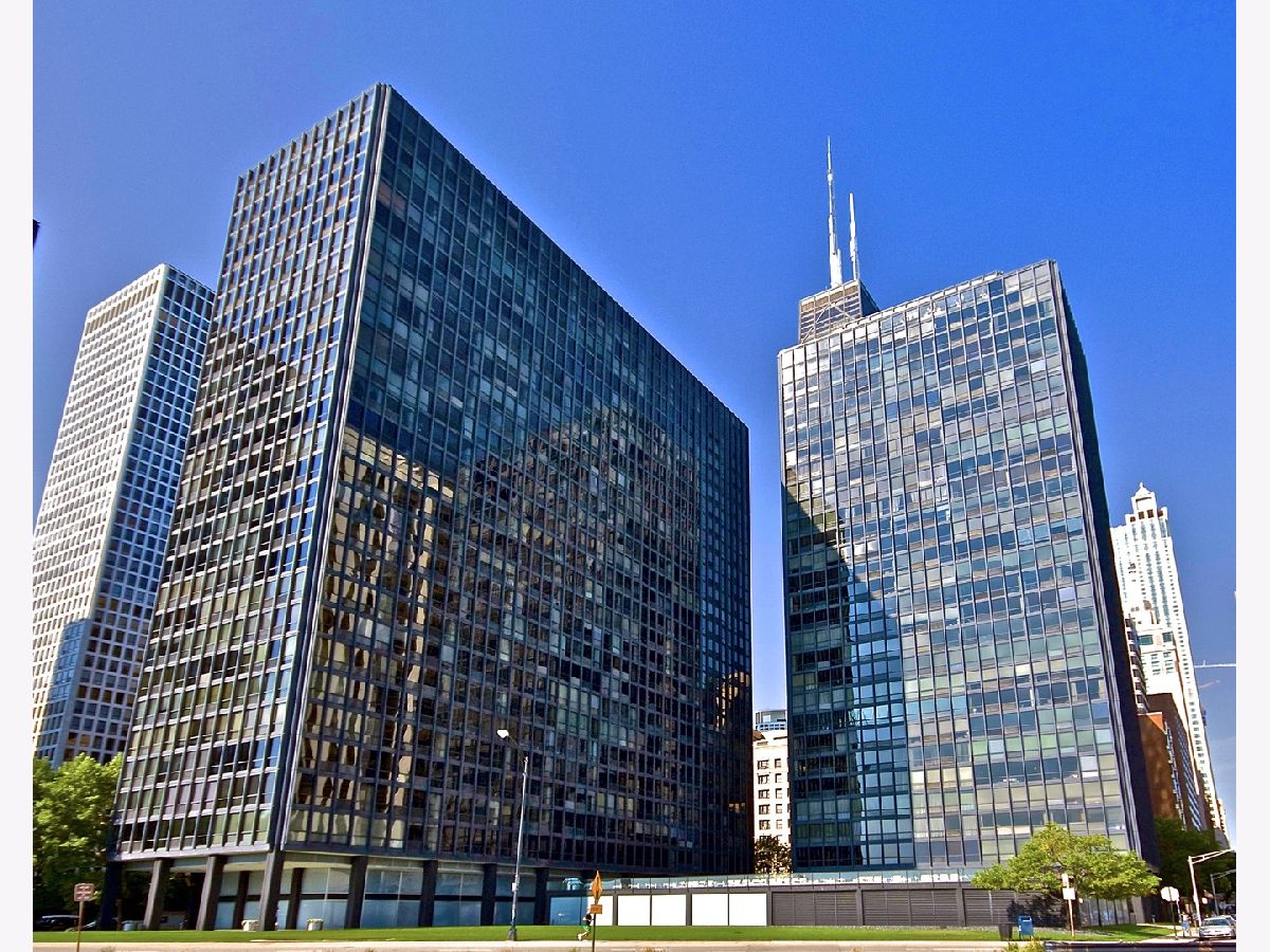 Condominiums Rented Mies Van Der Rohe Chicago Illinois, 900 Lake Shore