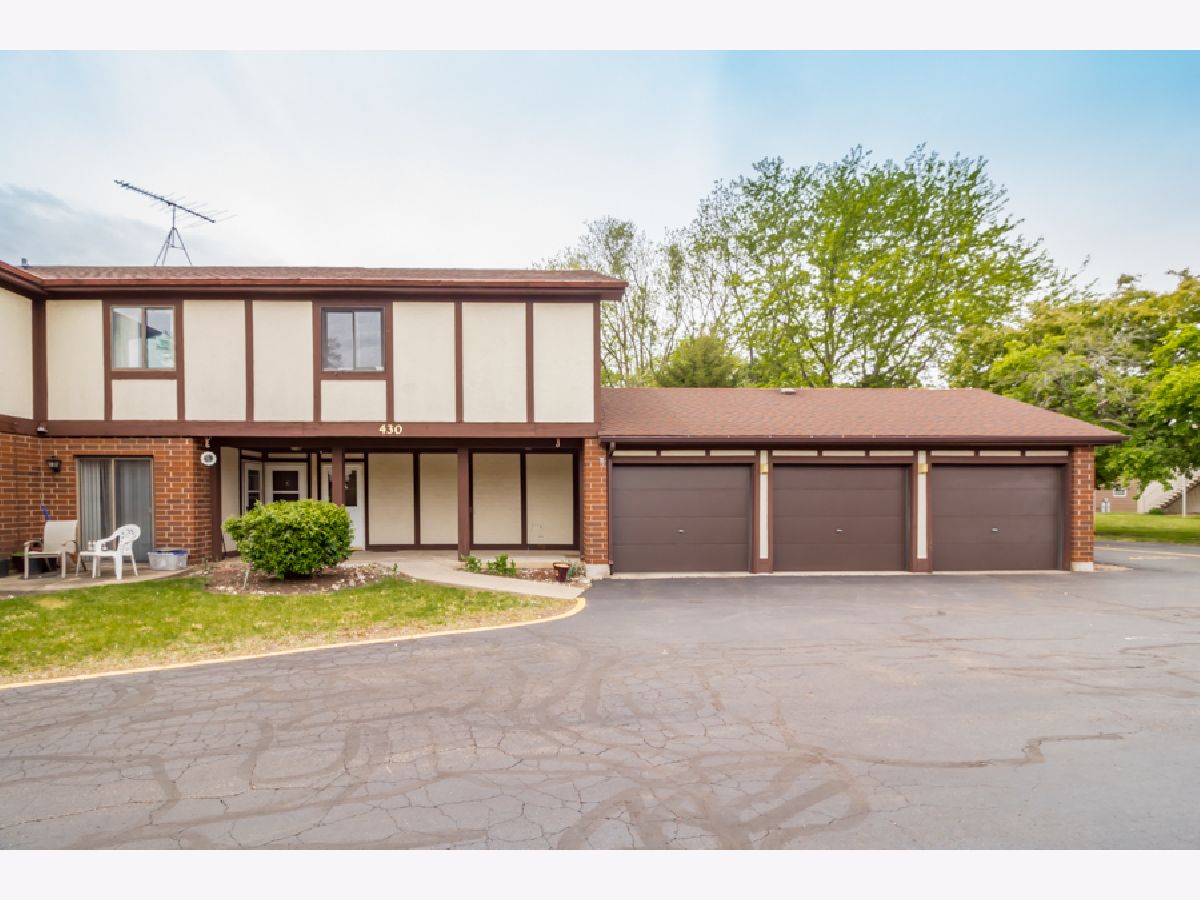 Townhomes & Condos & Homes Sold Brandywine Crystal Lake Illinois, 430 Brandy