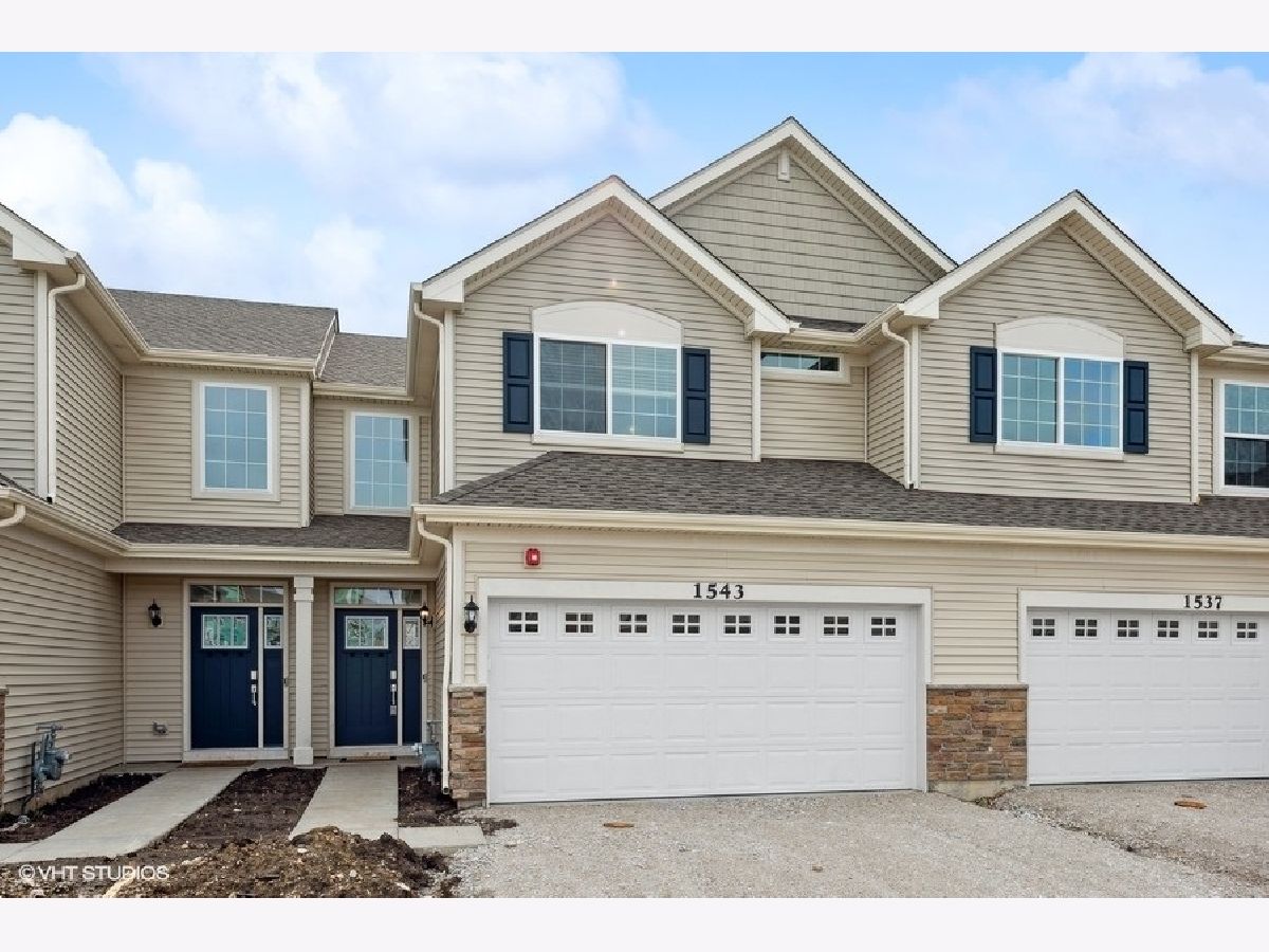 Condos & Townhomes Rented Prairie Commons Batavia Illinois, 1543 Kraft