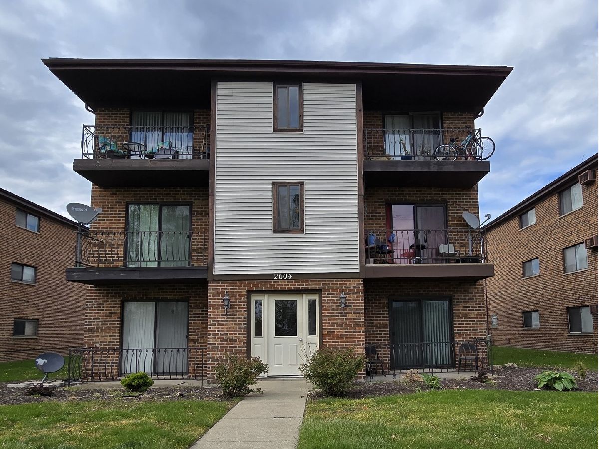  Rented Burnham Illinois, 2604 State