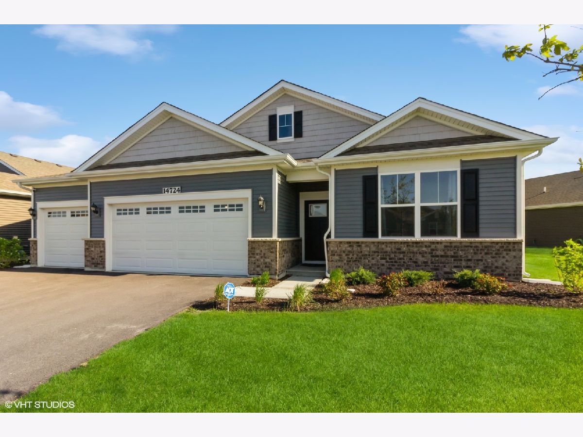 Homes Sold Greenbriar Plainfield Illinois, 14724 Azalia