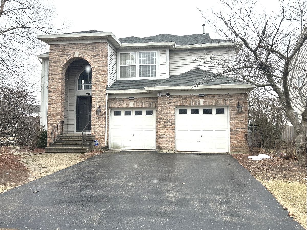 Homes Rented Mission Oaks Naperville Illinois, 2015 Sudbury