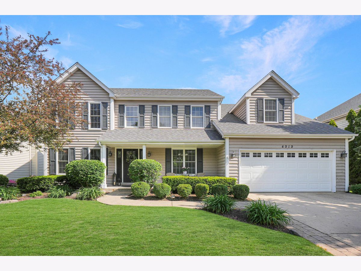 Homes Sold Harmony Grove Naperville Illinois, 4919 Clearwater