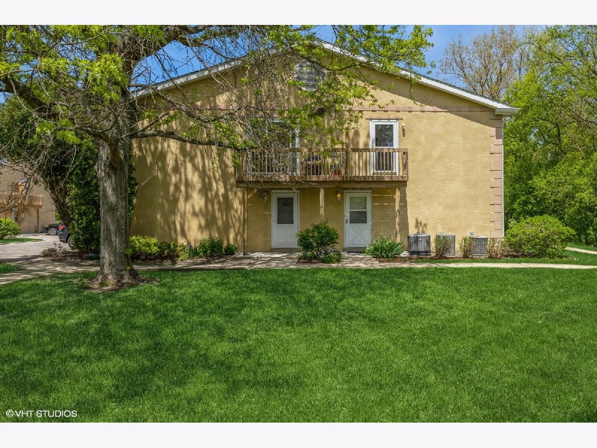 Condos & Townhomes & Homes Sold Greenwood Place Woodstock Illinois, 1162 Greenwood