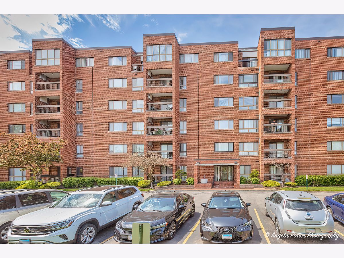 Condos & Townhomes Sold Triumvera Glenview Illinois, 600 Naples