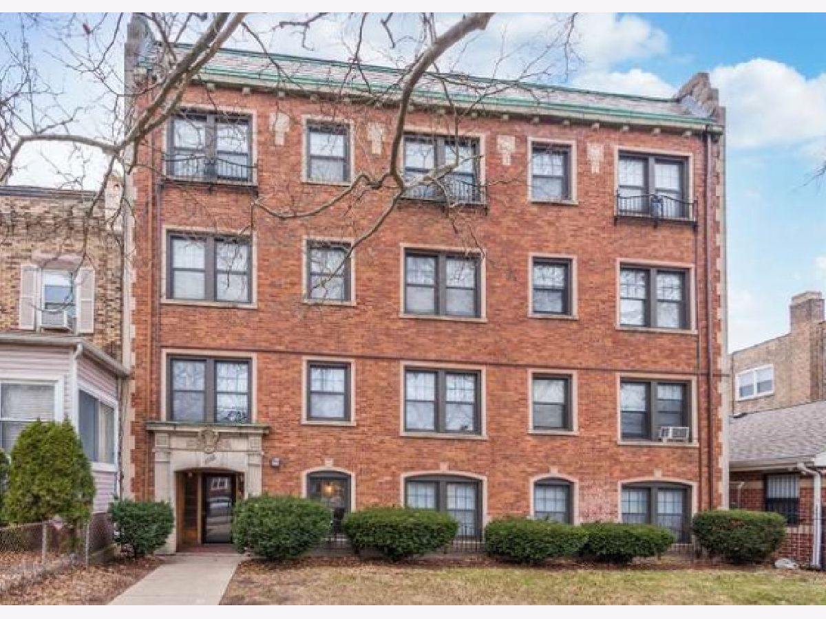 Rented Chicago Illinois, 6853 Ridgeland