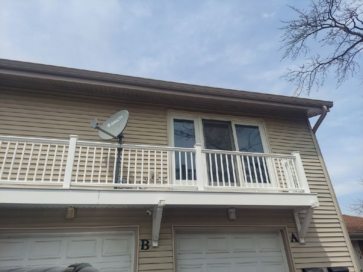 Townhomes & Condos & Homes Sold Westlake Bloomingdale Illinois, 207 Emerson