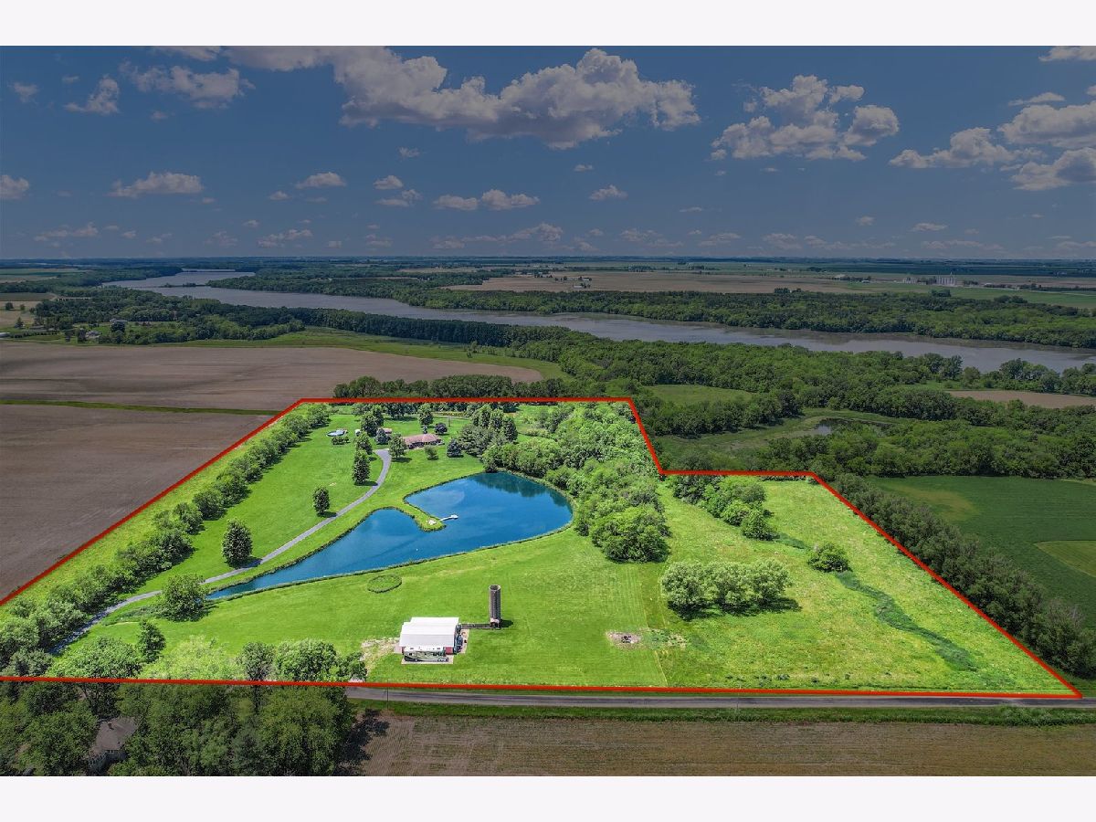  Sold Farmer City Illinois, 10561 Sunnyland