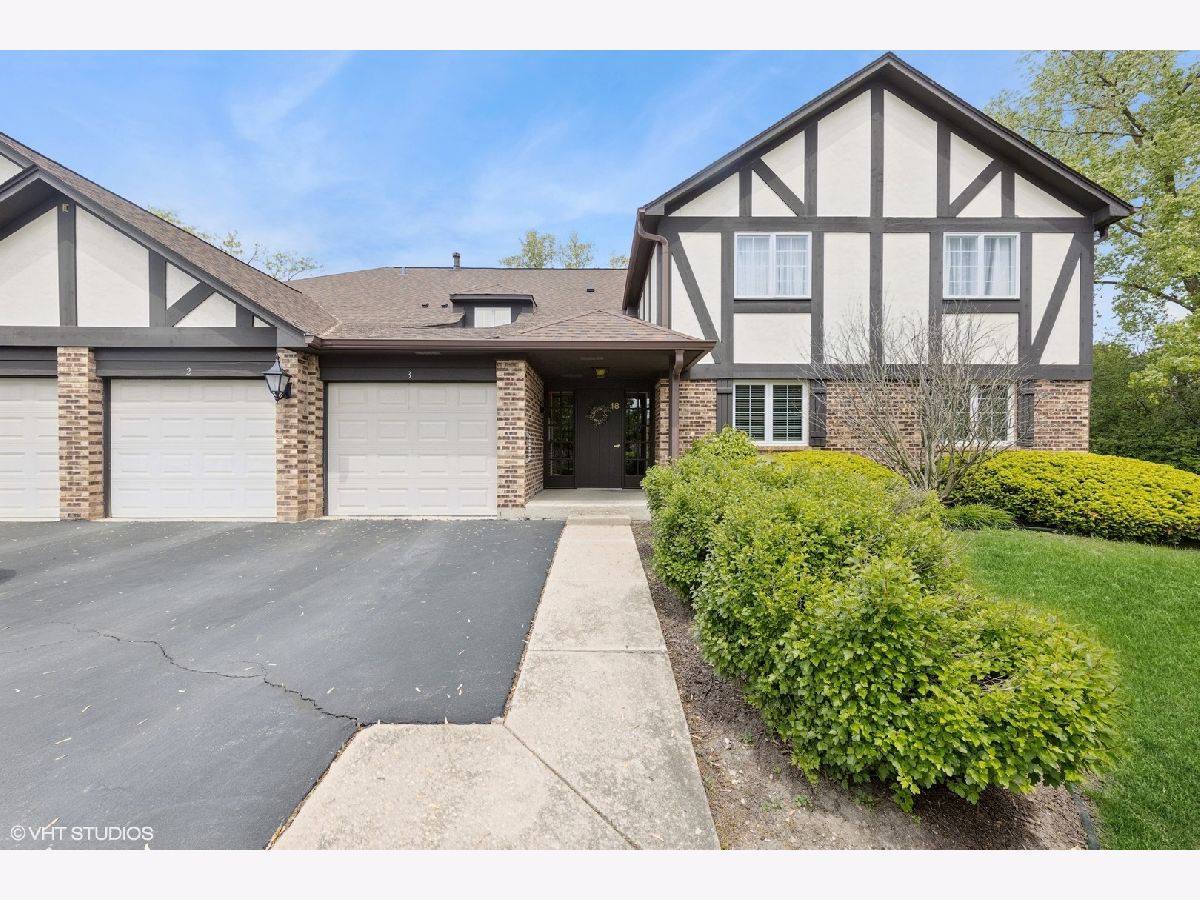 Condominiums & Homes Sold Indian Ridge Indian Head Park Illinois, 18 Sauk