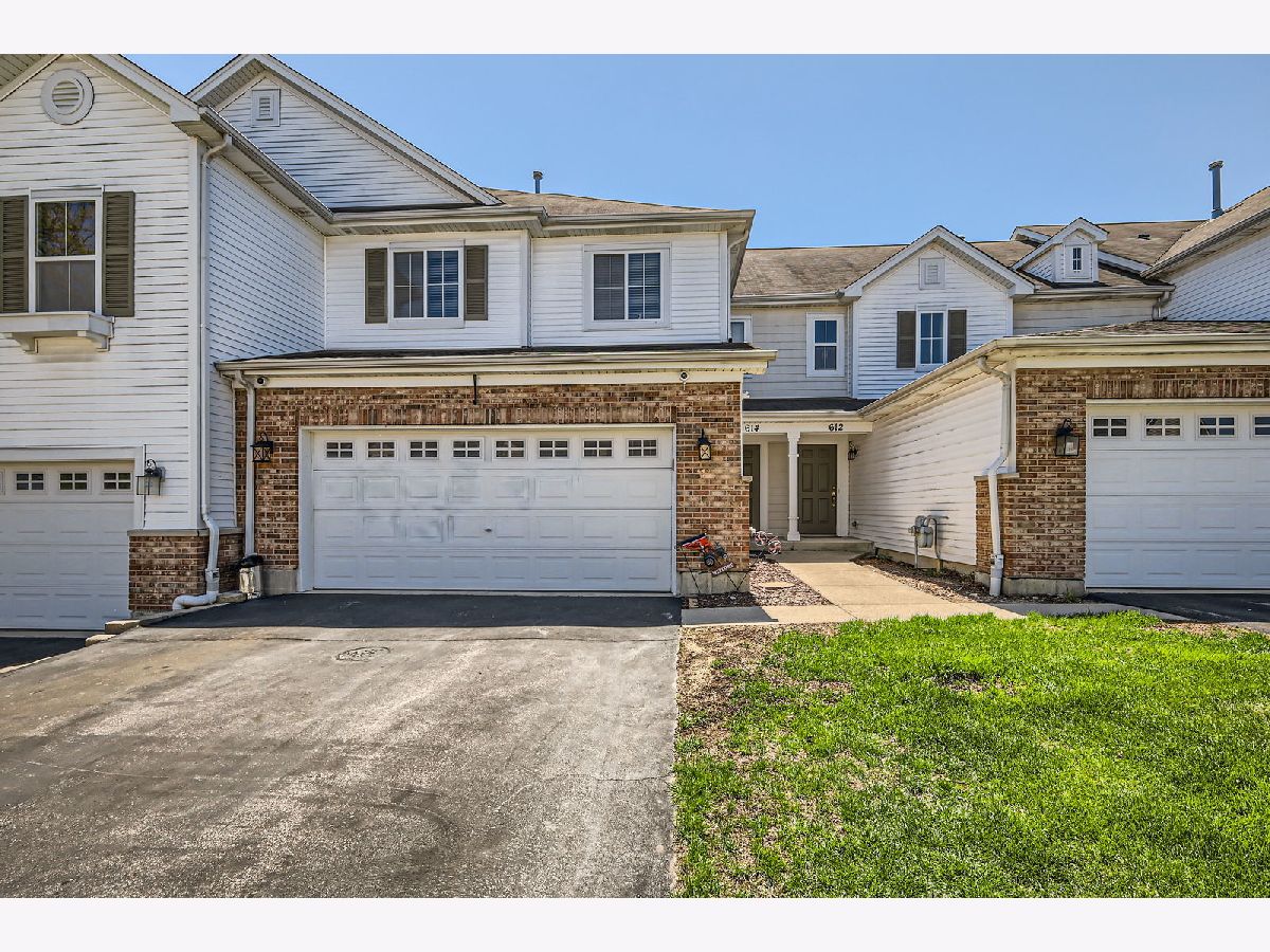 Townhomes Sold Park Place Crystal Lake Illinois, 614 Grand Canyon