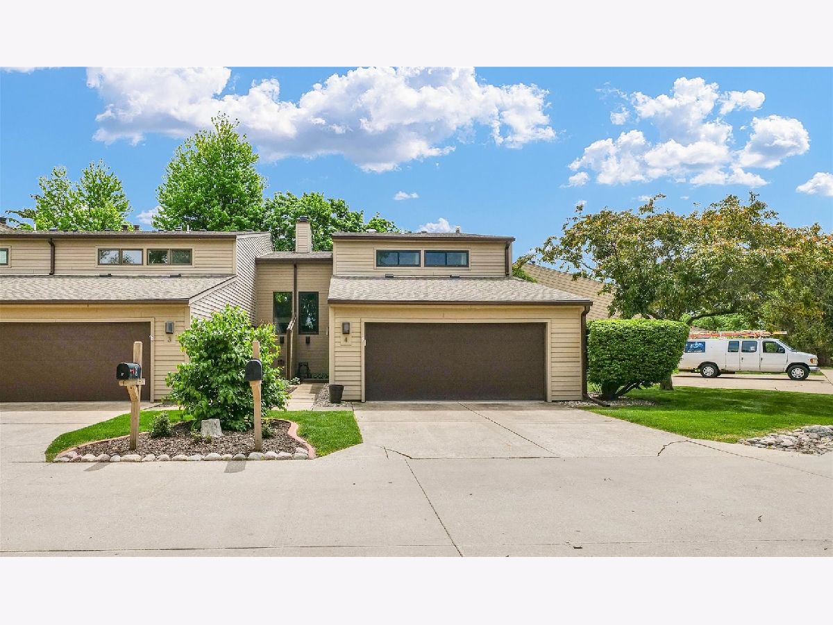 Condos & Townhomes Sold Briar Hill Champaign Illinois, 4 Briar Hill