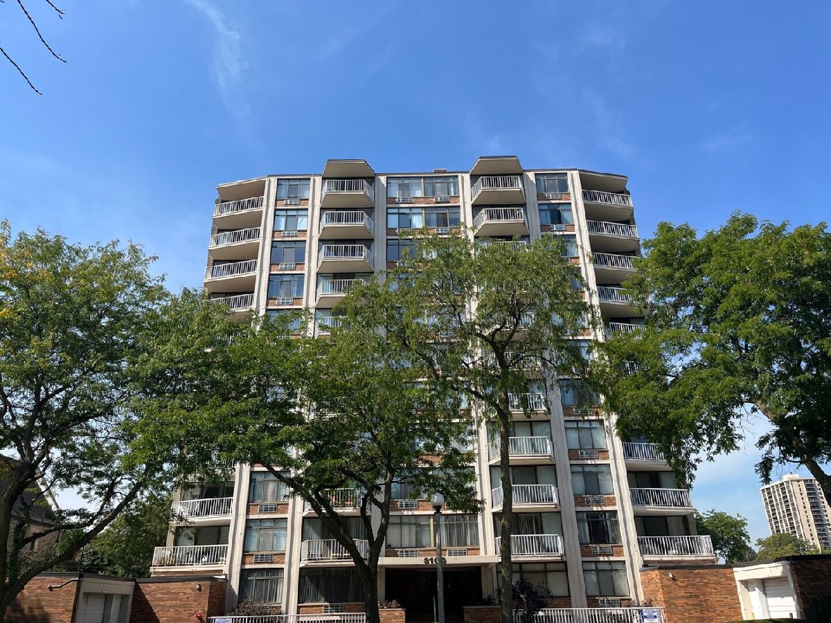  For Sale Chicago Illinois, 3100 King Drive