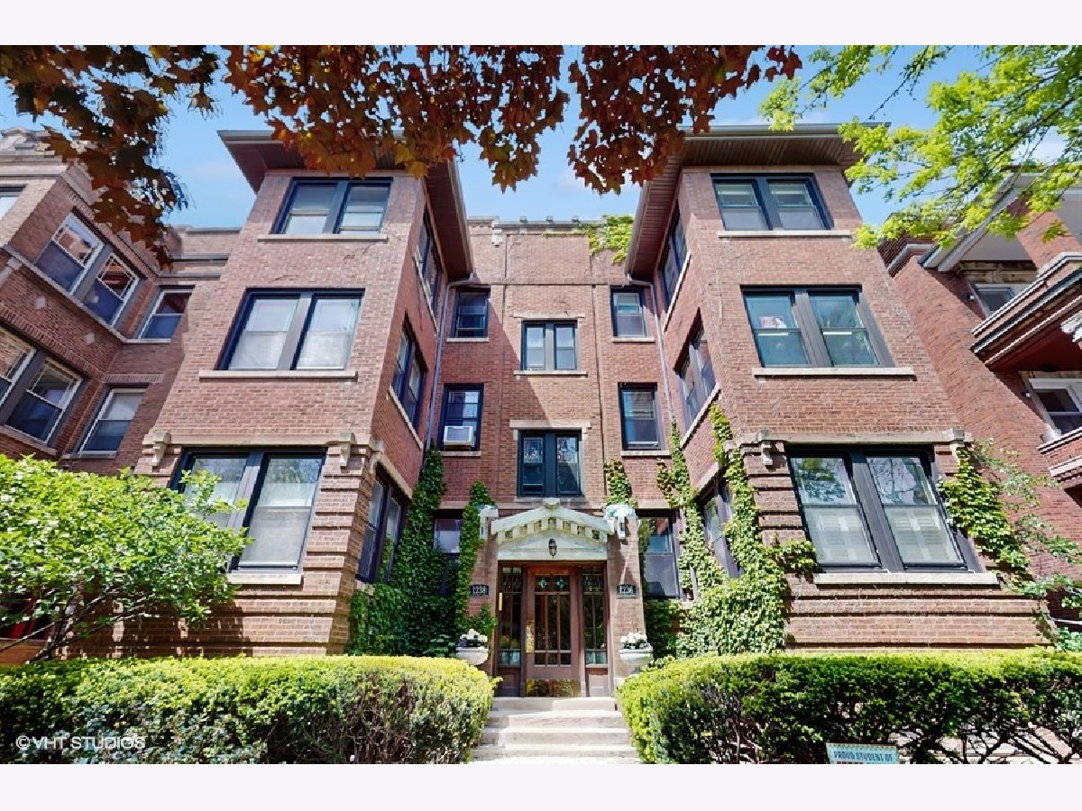 Condos & Townhomes & Homes Sold Rogers Park Chicago Illinois, 1236 Columbia
