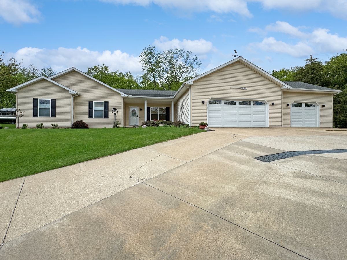 Homes Sold Lake Wildwood Varna Illinois, 1586 Lake Wildwood