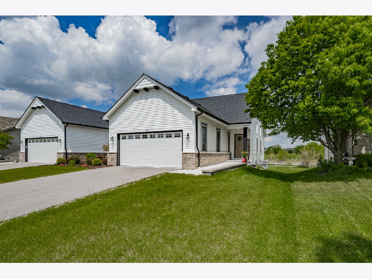 Homes & Townhomes Sold Deerpath Creek Oswego Illinois, 570 Sudbury