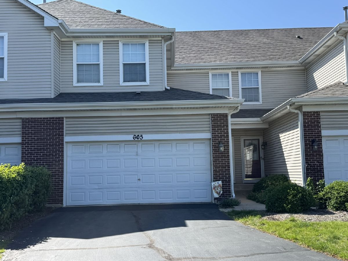 Townhomes & Condos Rented Bridgewater Naperville Illinois, 605 Lakeridge