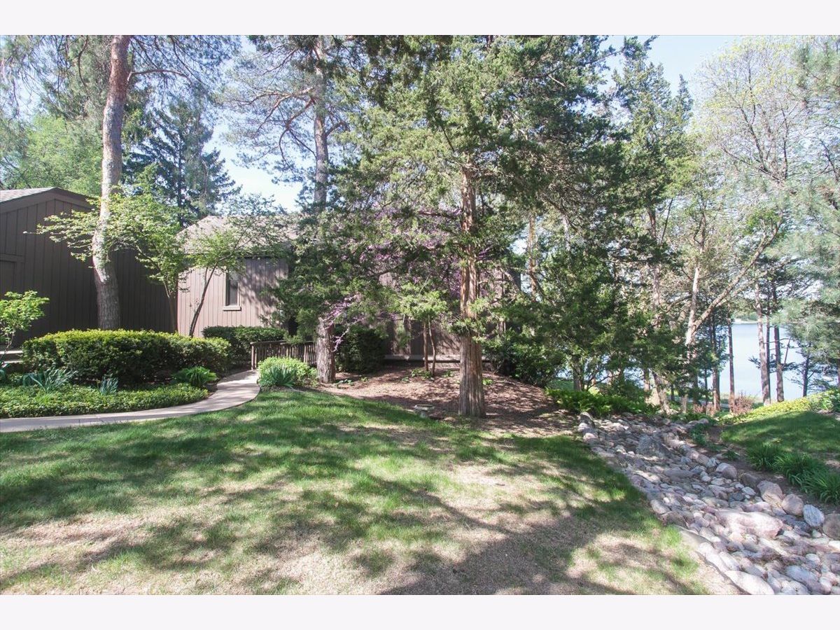 Townhomes & Condos Sold Lake Barrington Shores Lake Barrington Illinois, 190C Pine Crest