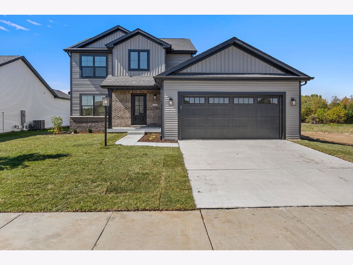  Sold Monticello Illinois, 12 Meadow