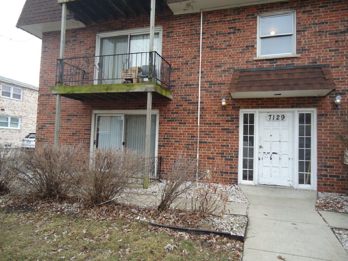  Rented Chicago Ridge Illinois, 7129 99th