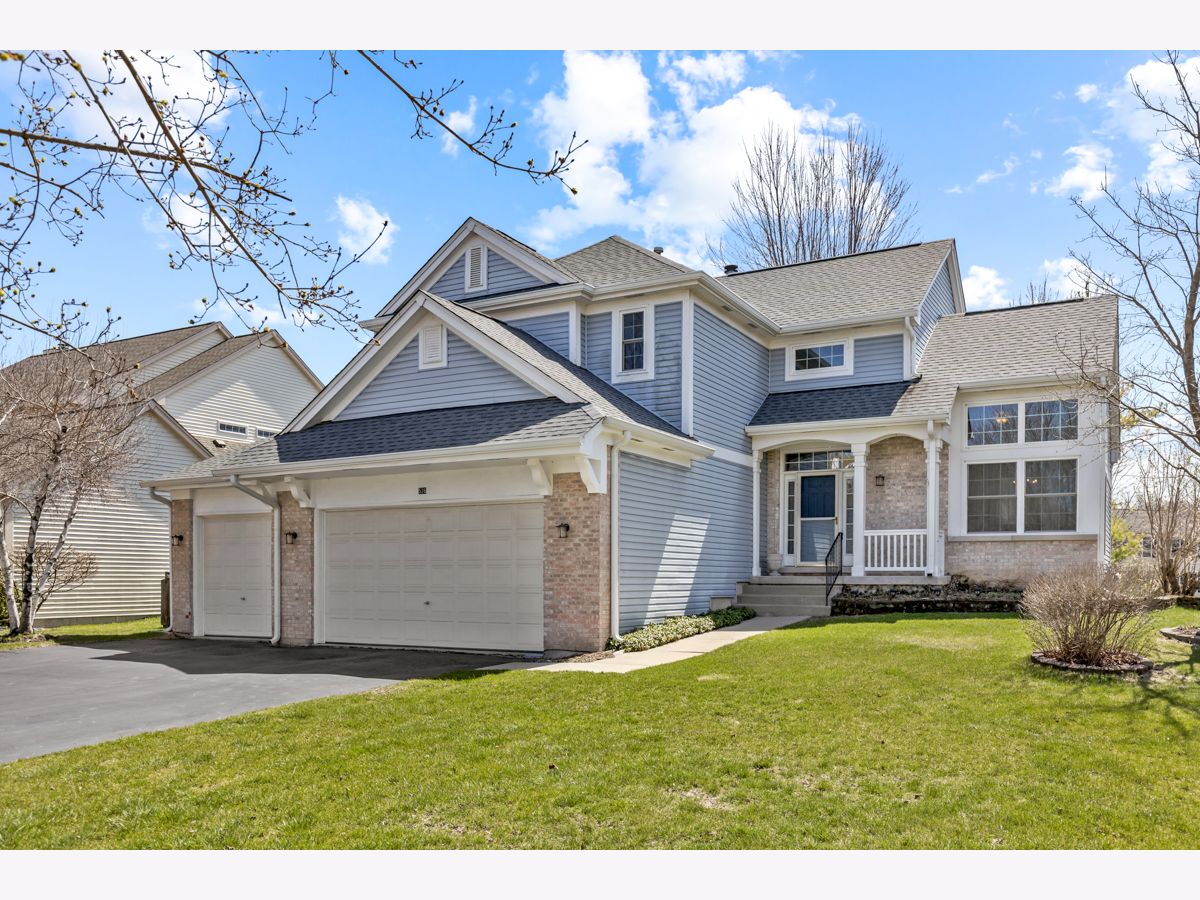  Rented Port Barrington Illinois, 526 Normandy