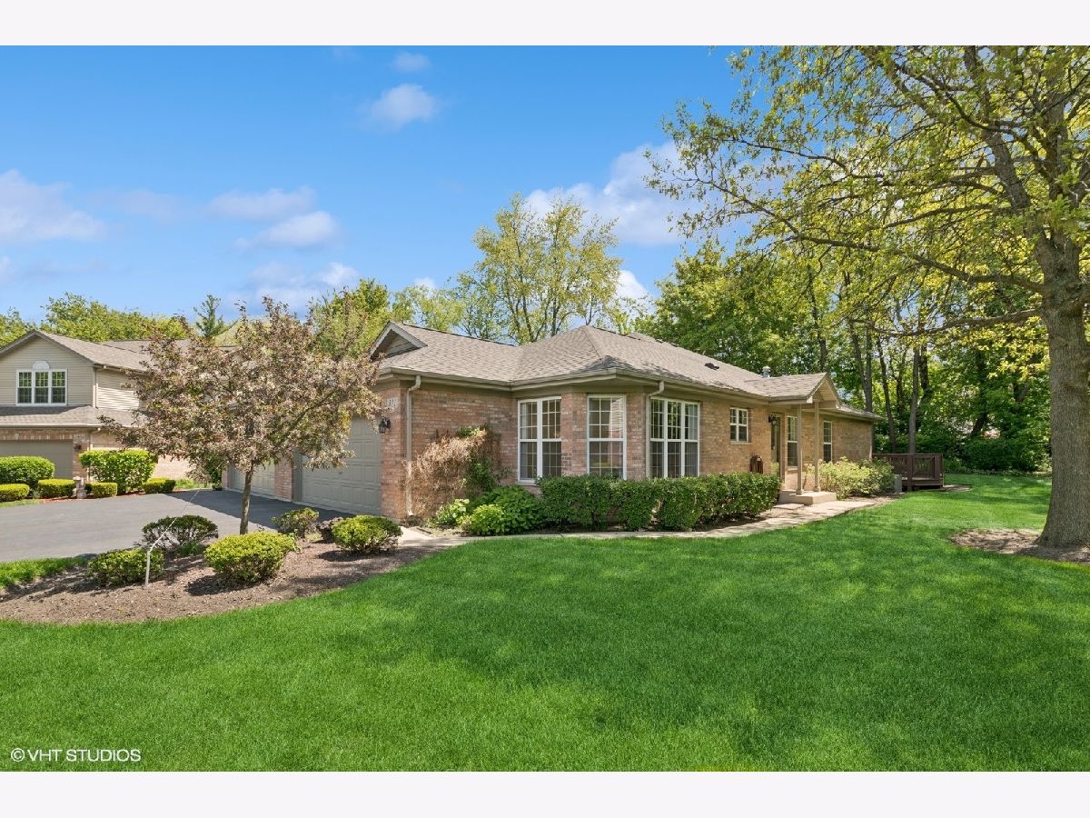 Townhomes Sold Rose Garden Roselle Illinois, 811 Rosebud