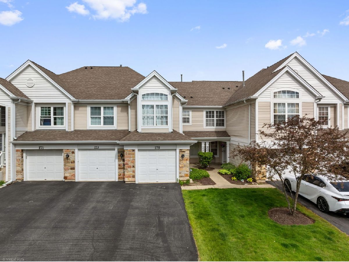 Townhomes & Condos Sold Concord Pointe Carol Stream Illinois, 175 Fairfield