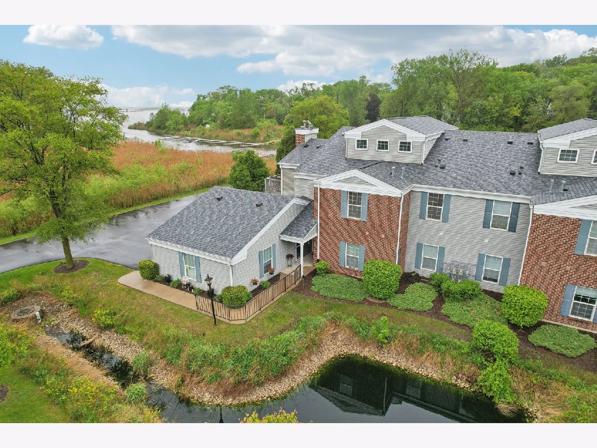 Townhomes & Condos Sold Reva Bay Fox Lake Illinois, 8421 Canary Grass