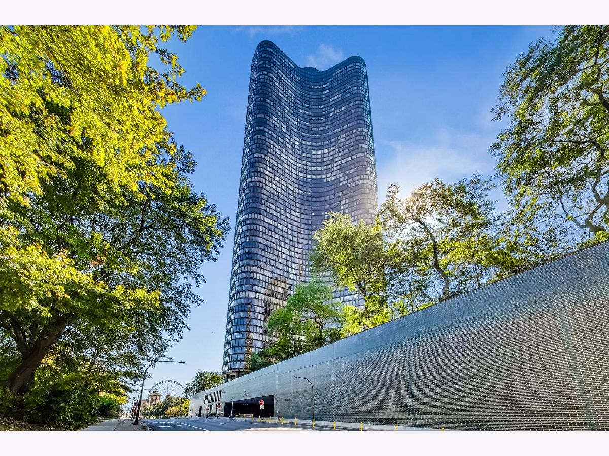 Condominiums Sold Lake Point Tower Chicago Illinois, 505 Lake Shore