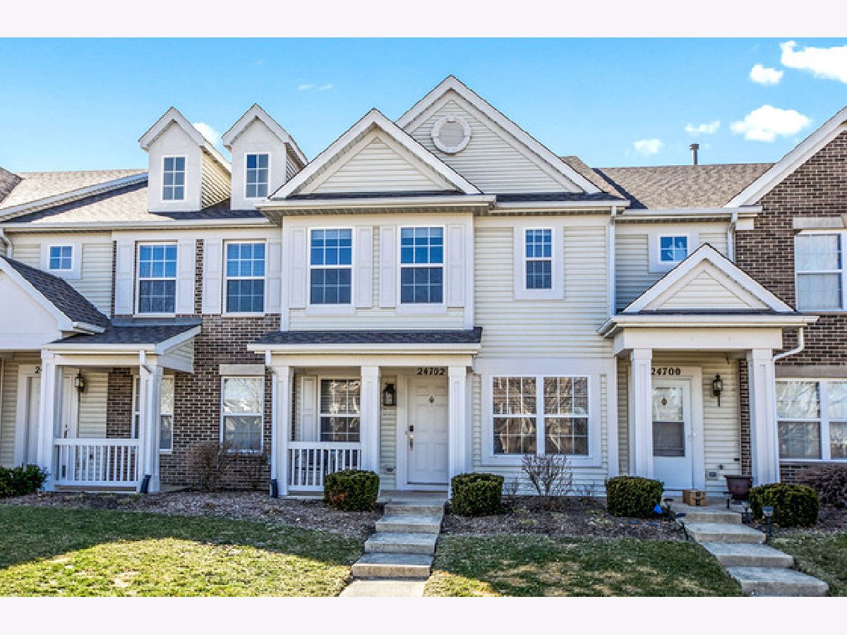 Townhomes Rented Patriot Square Plainfield Illinois, 24702 George Washington