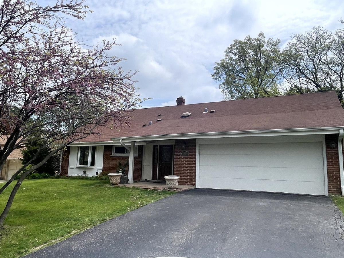  Rented Lombard Illinois, 2S525 Lloyd