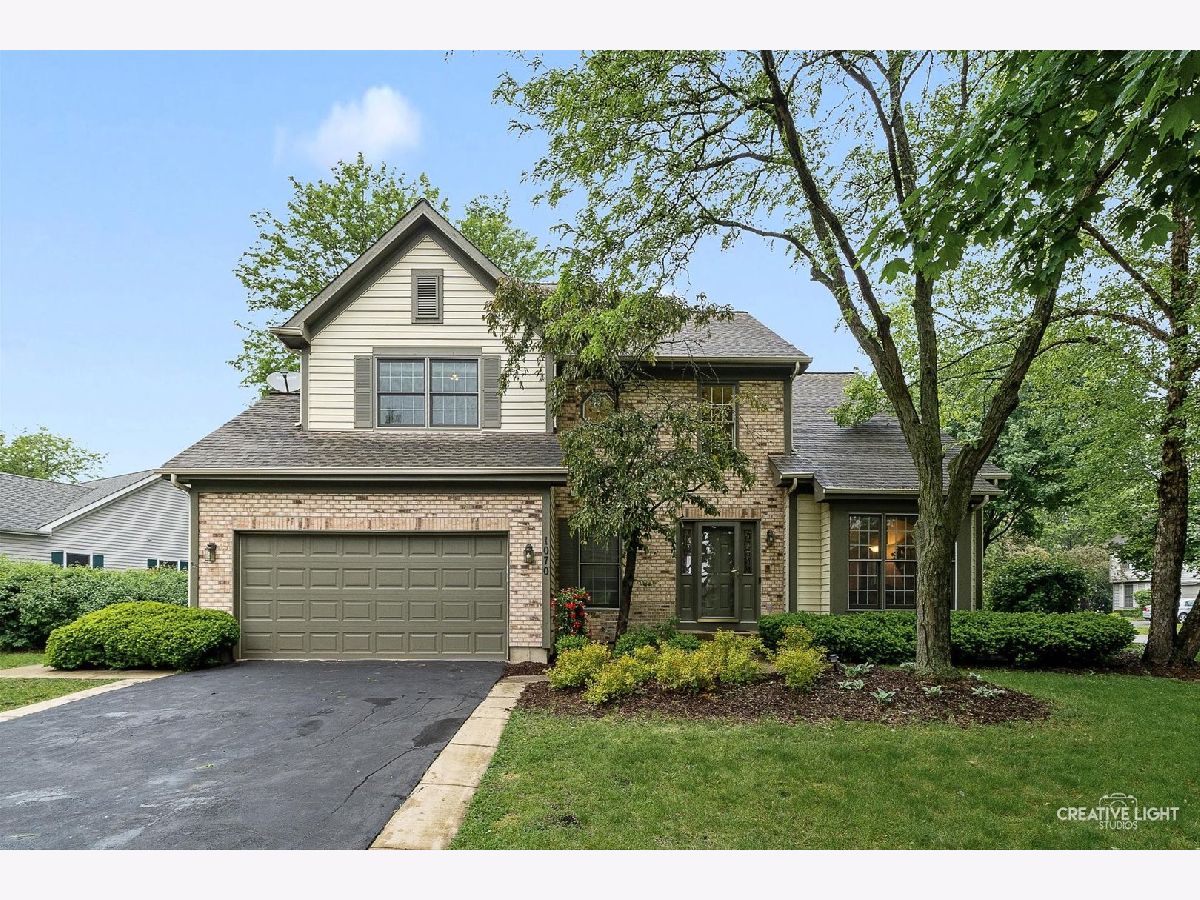 Townhomes & Condos & Homes Sold Cobblers Crossing Elgin Illinois, 1070 Hobble Bush
