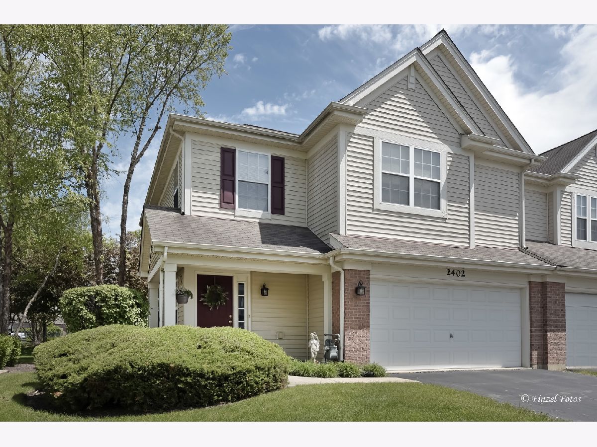 Townhomes & Condos Sold Coventry Lake In The Hills Illinois, 2402 Claremont